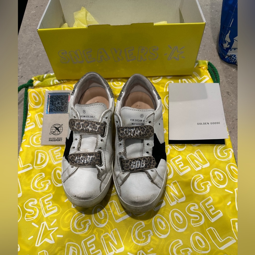 Golden Goose Young Old School Sneakers with Black Suede Star and Glitter Tab